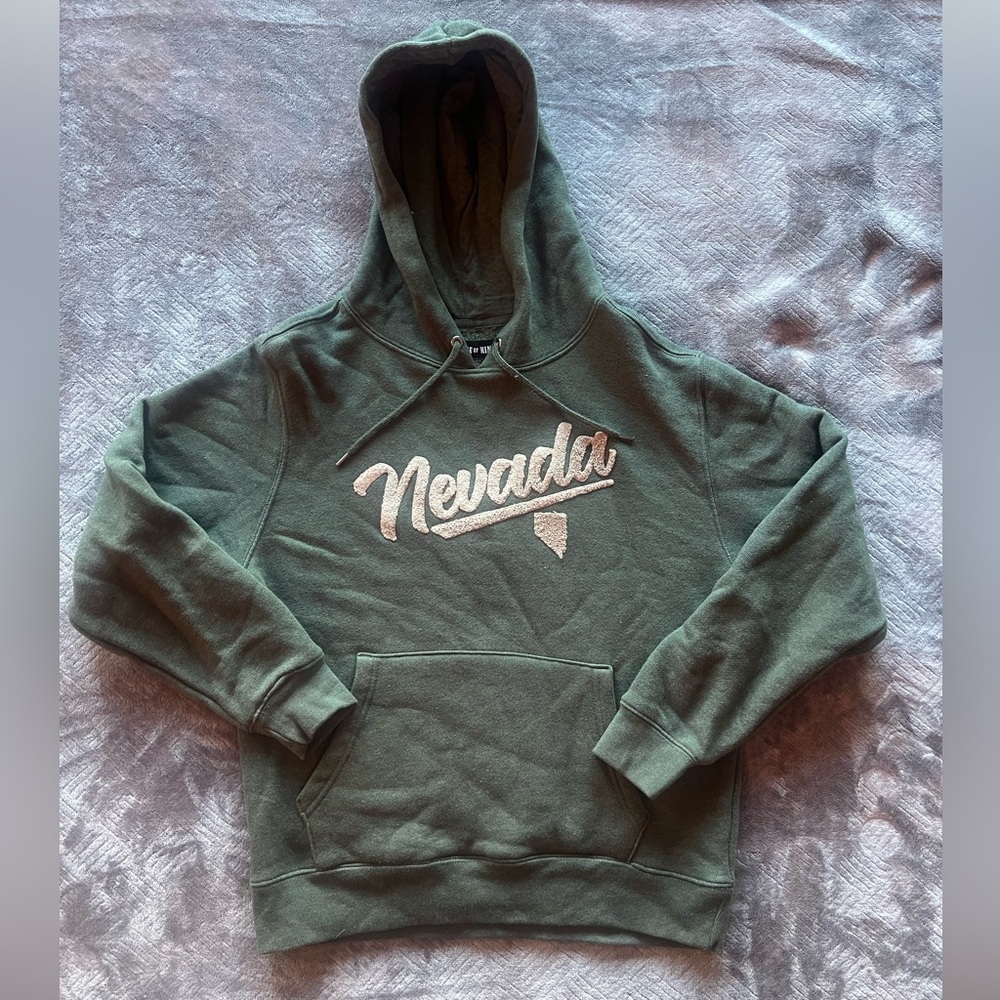 Men’s Nevada sweatshirt/hoodie size Medium